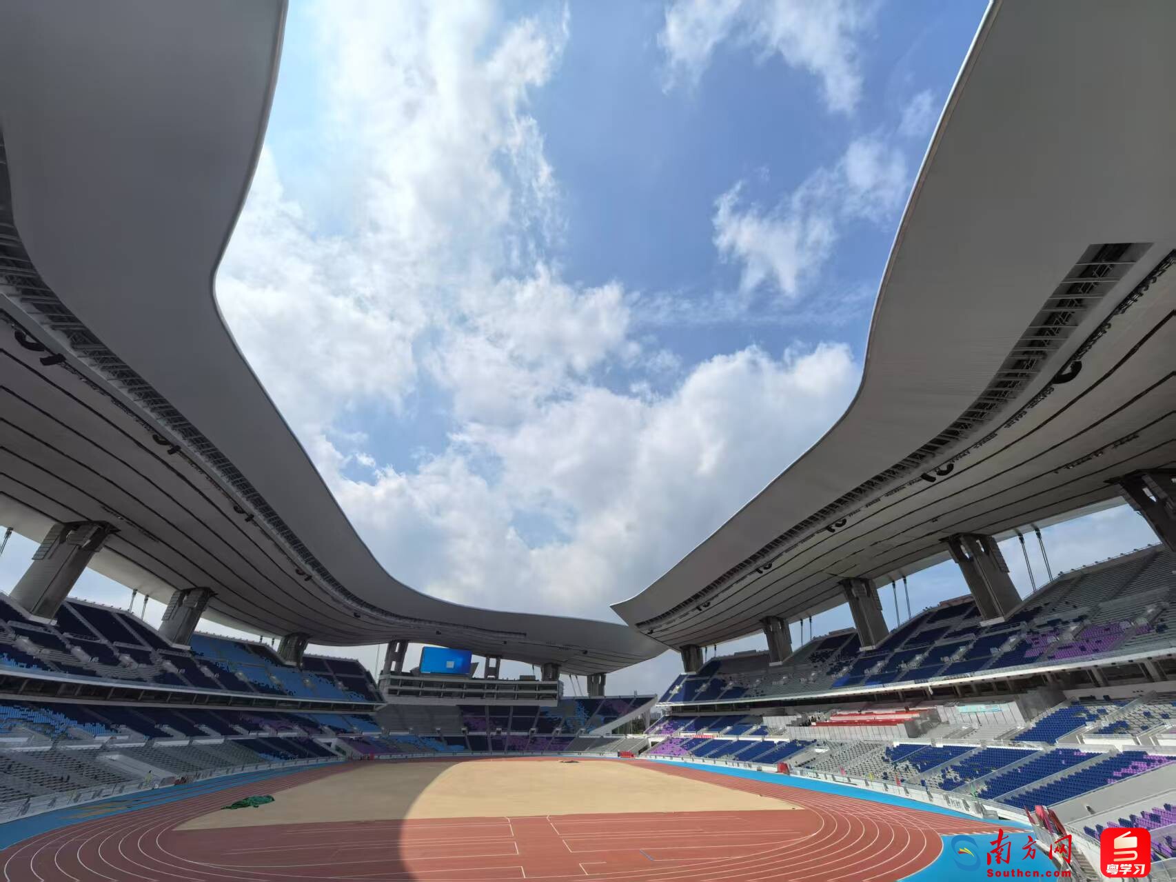 王国明：守门就像守护家，不能让别人过来动不动就把东西拿走